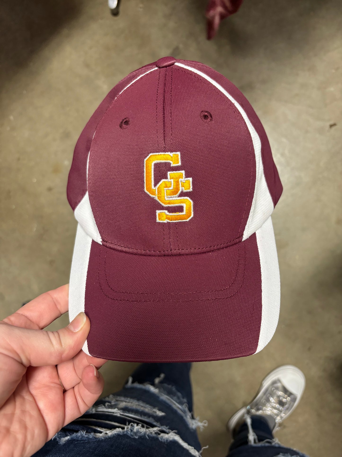 Maroon/white GS hat