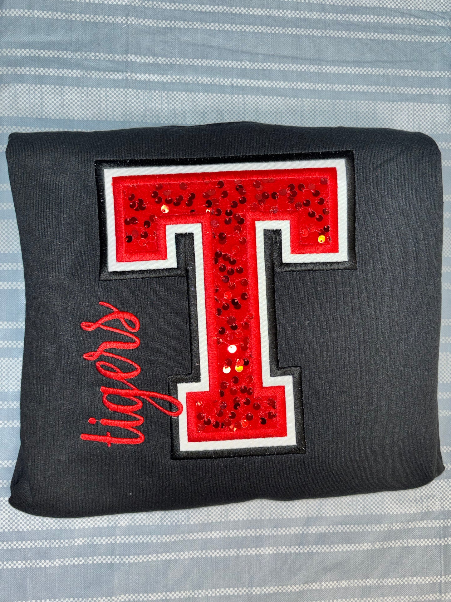 Sequin Appliqué mascot crewneck